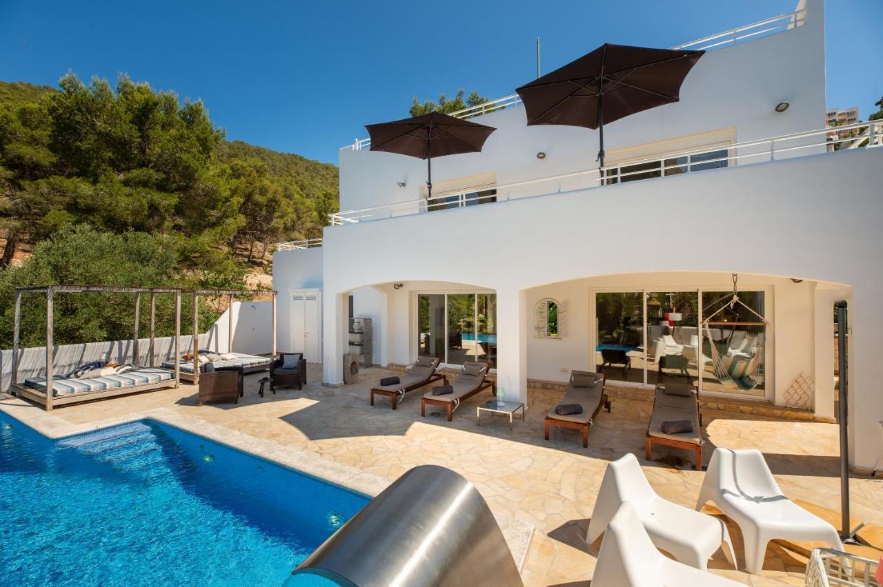Villa Amarantos سانتا أيُلاريا ذيس ريو المظهر الخارجي الصورة